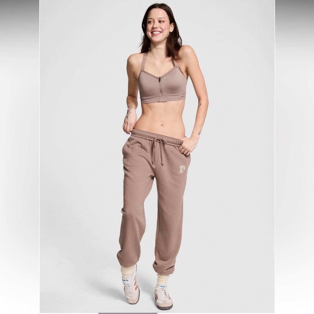 NWT~PINK VICTORIA'S SECRET Ivy Fleece
Campus Sweatpants SIZE S - Picture 2 of 5
